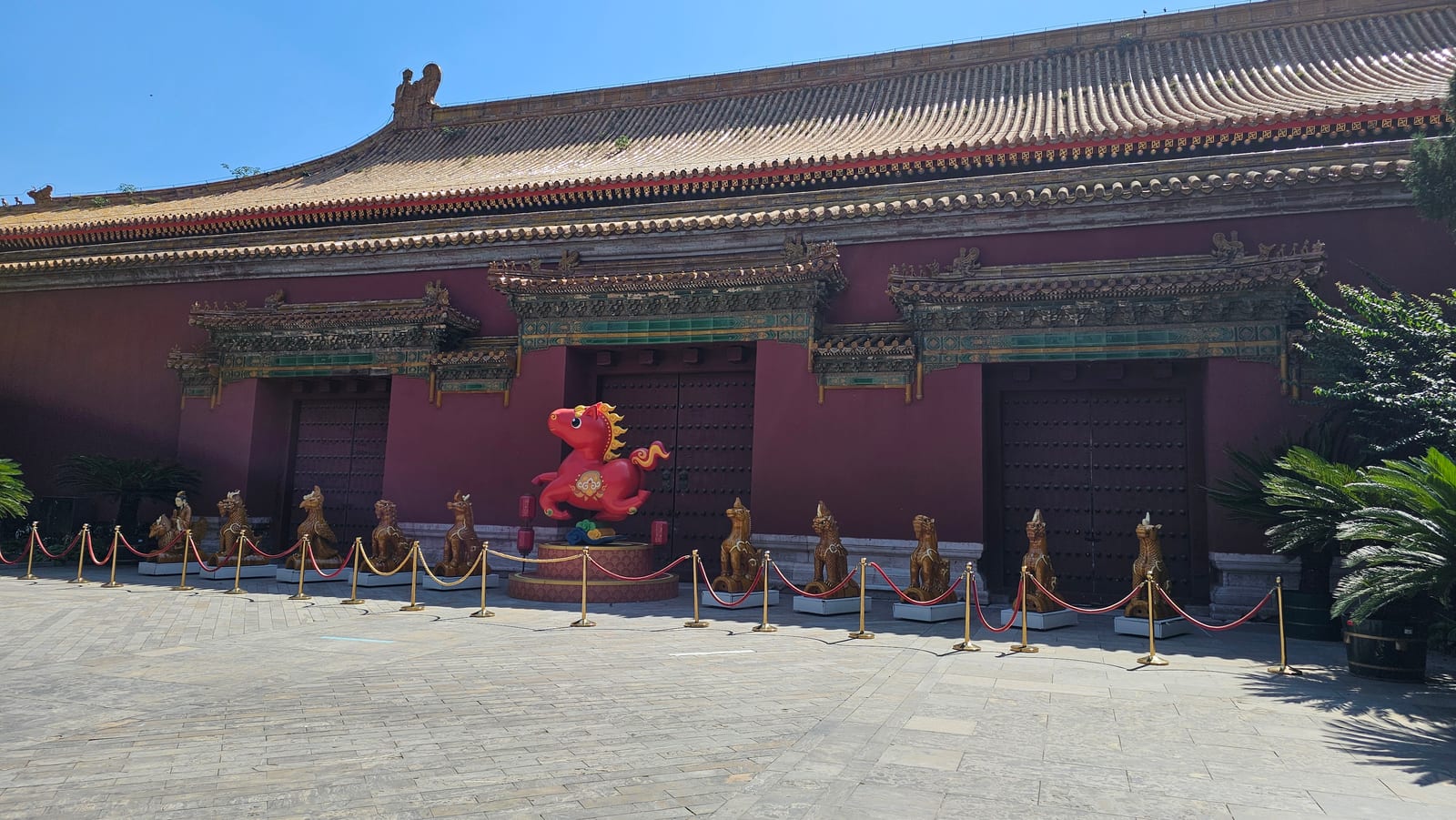 China, photo 40 of 359